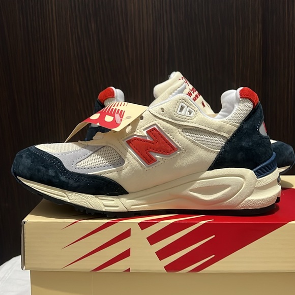 New Balance x Teddy Santis 990v2 - Made in the USA - Picture 5 of 14